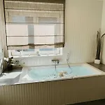 250m House Sleeps 11 Near Strasbourg Kilstett