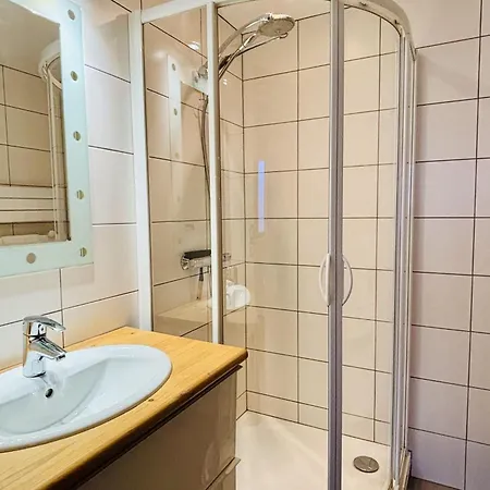 250m House Sleeps 11 Near Strasbourg Daire *